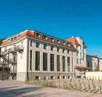 2 Zimmer Wohnung mit großem Balkon in restauriertem Denkmal - Dresden Cotta