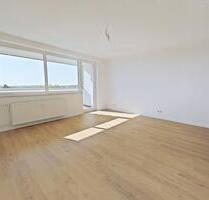 Großzügig geschnittene 4-Zimmer-Wohnung mit BALKON und tollem Ausblick - Peine Südstadt