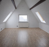 Charmante 2-Zimmer-Maisonettewohnung im Dachgeschoss - Solingen Central