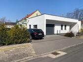 Foto - Einfamilienhaus im Neubaustil mit großem Grundstück! EB-OST!