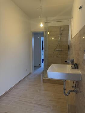 Foto - Modernisierte großzügige 3-Zimmer Wohnung