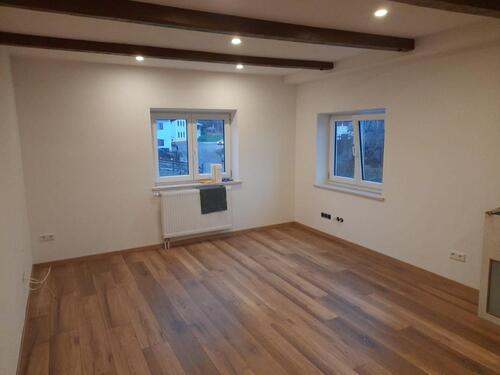 Foto - Helle 3-Zi-Wohnung 75 m² – Küche & Stellplatz inklusive