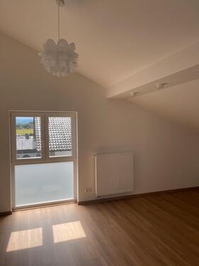 Foto - 3 Zimmer Dachgeschoßwohnung zur Miete in Rheinmünster