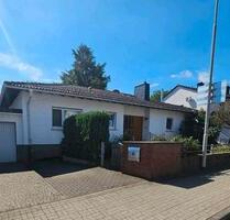 Einfamilienhaus im Bungalowstil - Rosbach vor der Höhe