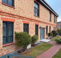 2-3 Raum Wohnung im EG direkt an der Elde mit EBK und Garten - Plau am See