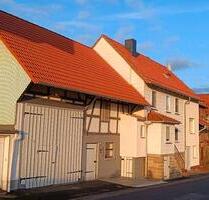 Haus mit Wirtschaftsgebäude - 70.000,00 EUR Kaufpreis, in Niederaula (PLZ: 36272)