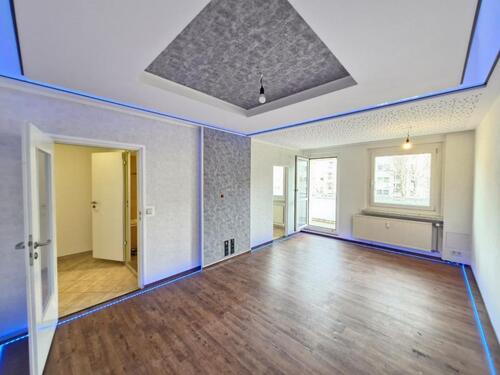 Foto - Die ganz BESONDERE 3-Zimmer-Wohnung I wir renovieren I 2. Etage!