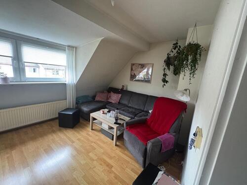 Foto - 3 Zimmer Dachgeschoßwohnung zur Miete in Köln