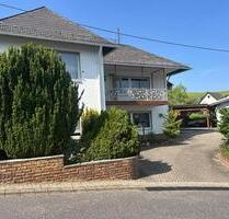 Familienfreundliches Einfamilienhaus mit Garten, Garage, Carport - Weibern