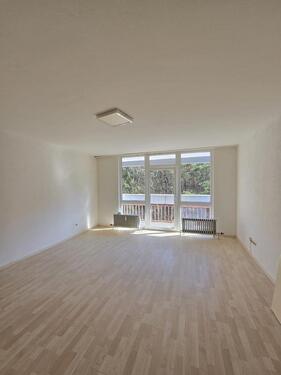 Foto - Gepflegte 2 ZKB Wohnung mit Balkon in Homburg nähe Uni-Klinik