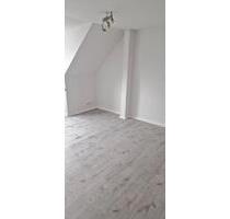 Charmante DG-Wohnung 47 m² | ab April | frisch renoviert | Husum