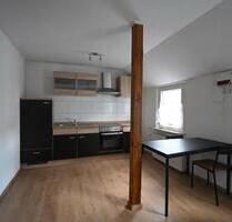 Dachgeschosswohnung in Bremen – 2,5 Zimmer mit Einbauküche