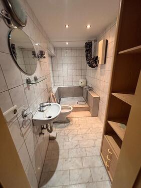 Foto - 4-Zimmer Untergeschoss (Keller) Wohnung mit Garten