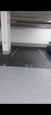 Foto - Parkplatz zu vermieten - 100,00&nbsp;EUR Miete,