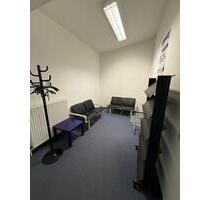 110m² Büro mit 4 Räumen citynah - Büroausstattung abzugeben - Hannover Vahrenwald-List