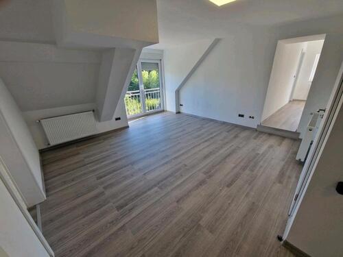 Foto - Frisch renovierte 95 m² Wohnung in Züsch zu vermieten