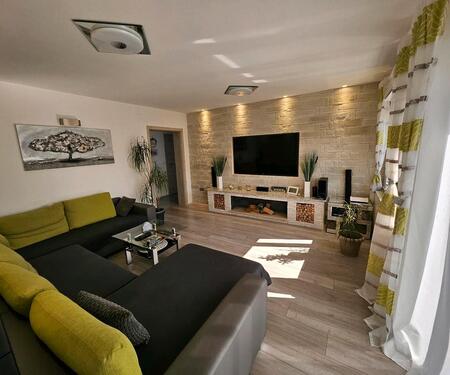 Foto - Großzügige, vollmöblierte 4-Zimmer-Wohnung