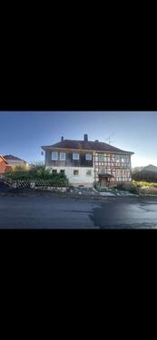 Foto - Einen Große Einfamilienhaus Renovierungsbedurftig