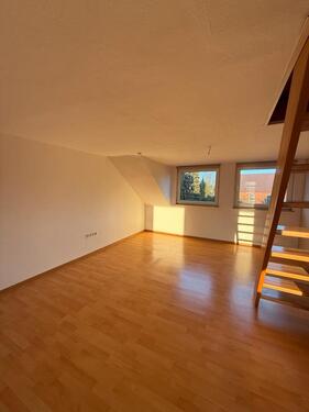 Foto - Gepflegte und moderne Mietwohnung im 3-FH in zentraler Lage