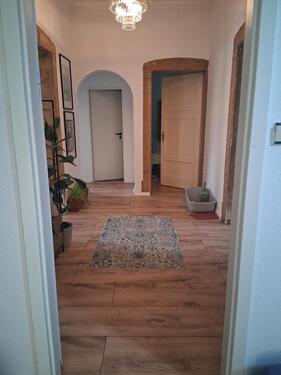 Foto - ANFRAGESTOP 3 Zimmer Altbau Wohnung mit Balkon (Hochpaterre EG)