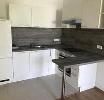 Plauen-Westend! 1,5 Zimmerwohnung mit Einbauküche, Balkon & Aufzug!