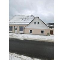 Bewohnbares Haus mit BistroCafé - Wildflecken