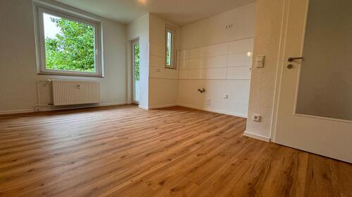 Foto - *** Hier wird fleißig gewerkelt! Charmantes EG-Wohnung mit Duschbad! ***