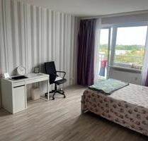 SUBLET space available One bedroom in a 2 room shared apartment - Hamburg Eidelstedt