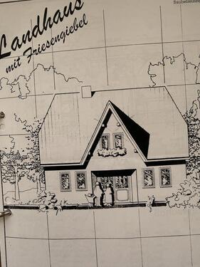 Foto - Einfamilienhaus mit großer Garage in ruhiger Lage