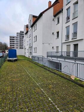 Foto - Parkplatz Außenstellplatz Gisselberger Str.