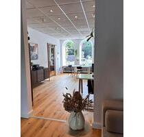 Gewerbe in Denkmalimmobilie mit Garten zu vermieten - Bergisch Gladbach