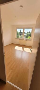 Foto - Helle, geräumige 3-Raum Wohnung mit Balkon und Stellplatz