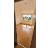 Helle, geräumige 3-Raum Wohnung mit Balkon und Stellplatz - Chemnitz Rabenstein