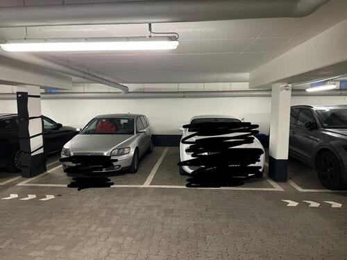 Foto - Tiefgaragenstellplatz - 130,00&nbsp;EUR Miete,