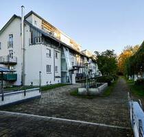 Zur Vermietung: 3-Raumwohnung mit 2 Balkonen, Einbauküche und Tiefgaragenstellplatz in attraktiver, ruhiger Wohnanlage - 2 KM frei - Chemnitz Rabenstein