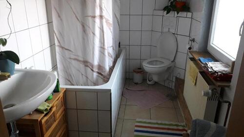 Foto - Bauernhof, Ortsrandlage, 1700m2 mit 4,5 Hektar Grünland TO Nidda