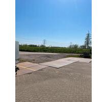 Stellplatz für Boot, Womo oder Wohnwagen zentral in Stade