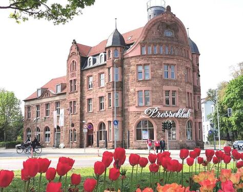 Foto - Helle Büroräume im historischen Presseklub im Zentrum von Erfurt