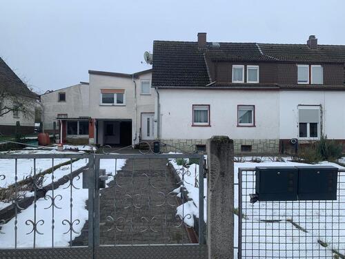 Foto - Einfamilienhaus mit seperater Anbauwohnung auf großem Grundstück