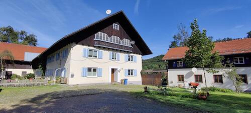 Foto - Die Idylle auf dem Land: 4-5 Zi Wohnung ( Tierhaltung möglich )