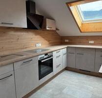 Helle 3,5‑Zimmer‑Dachgeschosswohnung mit 2 Balkonen & Stellplatz - Bad Kohlgrub