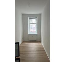 Teilmöblierte Einraumwohnung mit origineller Küche - Leipzig Ost