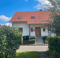 Doppelhaushälfte in ruhiger, begehrter, zentrumsnaher Lage - Hainichen