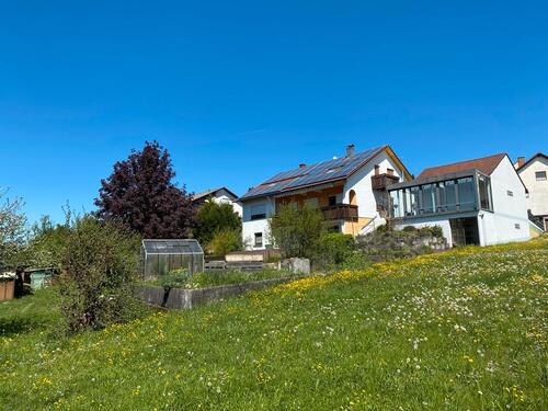 Foto - Traumblick! Einfamilienhaus mit zusätzlichem Bauplatz