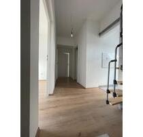 Erstbezug DG-Wohnung - 1.650,00 EUR Kaltmiete, in Köln (PLZ: 51103) Kalk