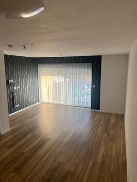 Foto - Mordernisiertes RMH-Garage,Keller & Dachgeschoss I provisionsfrei