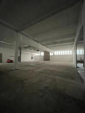Foto - Unbeheizte Lagerhalle - 3.505,00&nbsp;EUR Kaltmiete, ca.&nbsp; 5,00&nbsp;m&sup2;