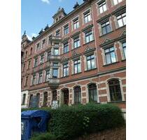 Wohnen auf einer kompletten Etage mit Pkw-Stellplatz - Chemnitz Kapellenberg