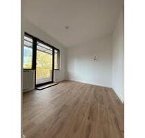 Frisch renovierte 4-Zimmer-Maisonettewohnung in bester City Lage - Krefeld Cracau