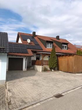 Foto - Doppelhaushälfte - 1.150,00&nbsp;EUR Kaltmiete, ca.&nbsp; 120,00&nbsp;m&sup2;